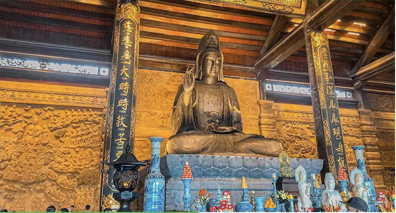 Điện Quan Thế Âm Bồ Tát Chùa Bái Đính